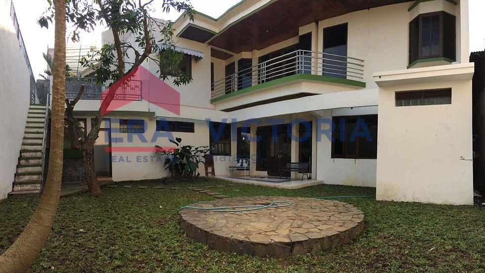 Thumbnail: Disewakan Rumah Besar Di Perum Araya, Bangunan 2 Lantai, Siap Huni