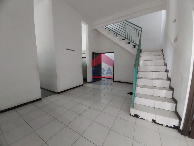 Thumbnail: Dijual Bangunan Perkantoran Dan Ruang Usaha Ex PJTKI Raden Intan