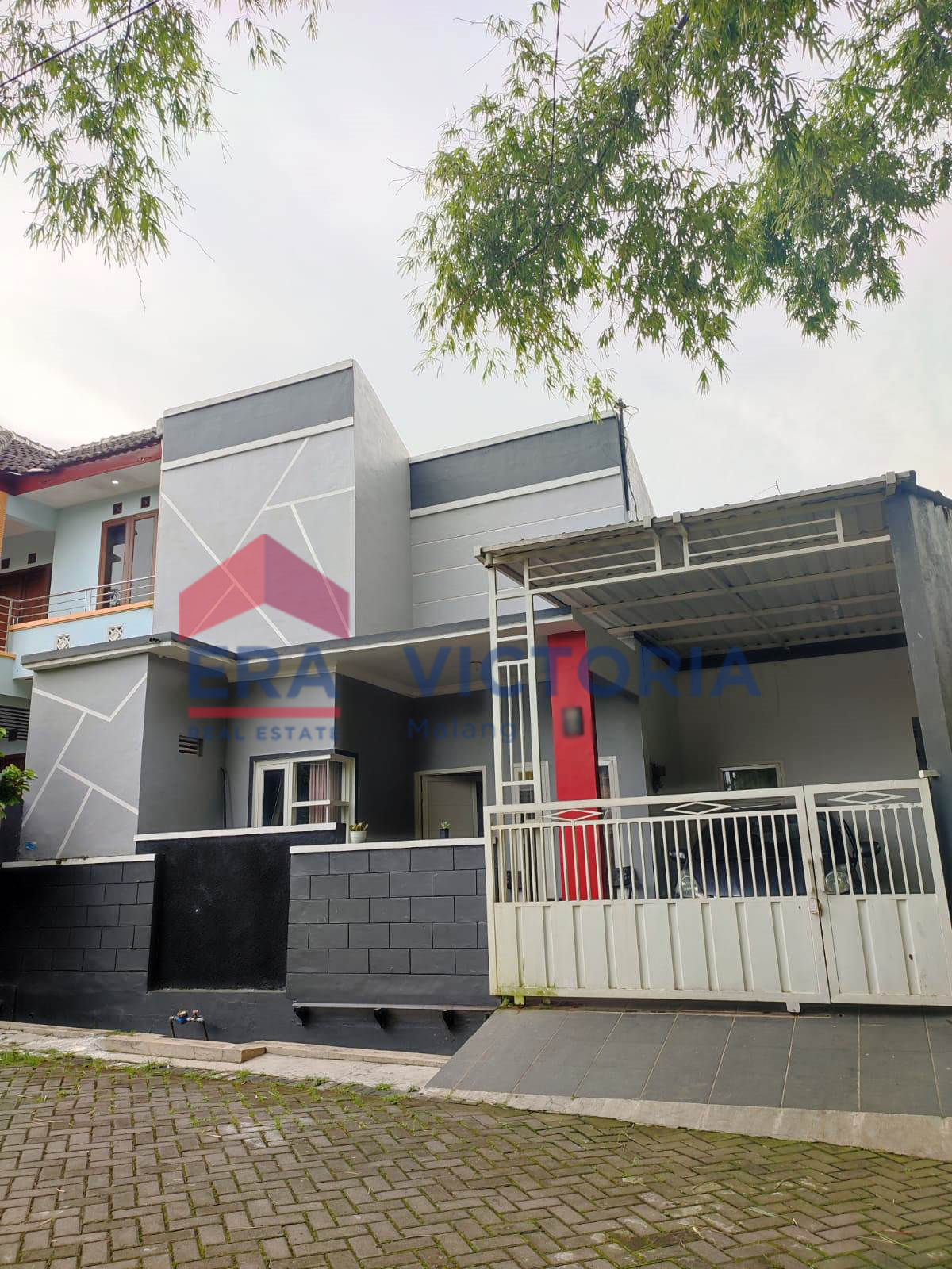 Rumah Pojokan Dijual Dengan Layout Cantik Kawasan Sengkaling Landungsari