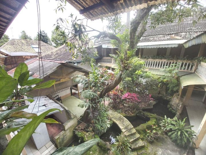 Thumbnail: Turun Harga Bangunan Hotel Di Tepi Jalan Poros Lokasi Strategis Area Parkir Luas