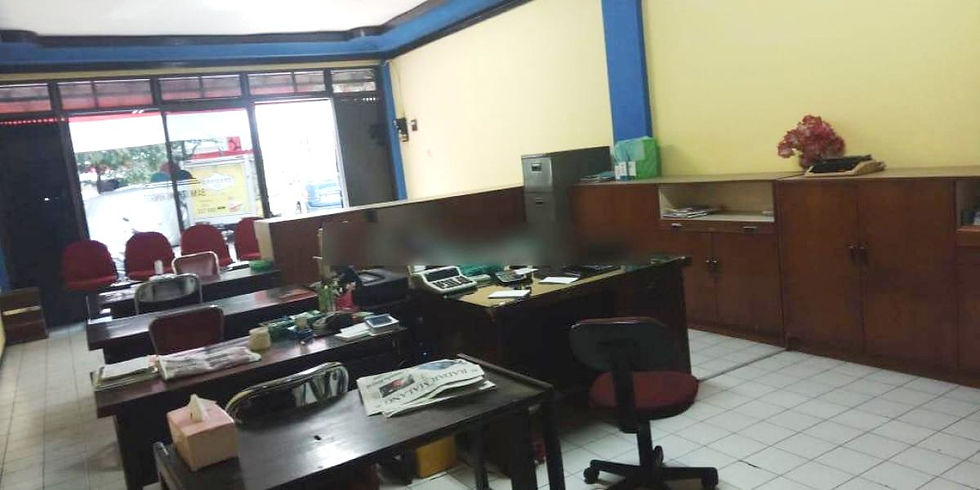 Thumbnail: Rumah Ex Kantor Di Tepi Jalan Ramai Arah Sawojajar