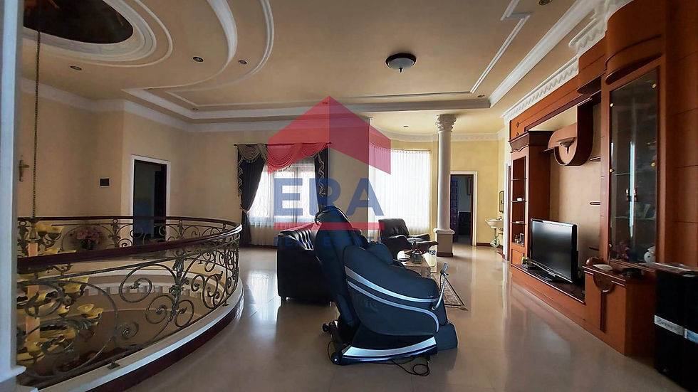 Thumbnail: Dijual Rumah Mewah 2 Lantai Beserta Perabot Di Jalan Poros Araya, Posisi Hook