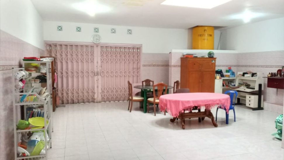 Thumbnail: Ruko 2 Lantai Bagian Belakang Luas Bisa Untuk Kantor Atau Toko Lokasi Poros