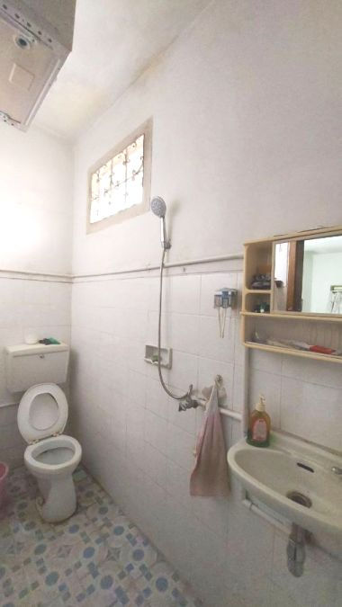 Thumbnail: Rumah Asri Di Tengah Kota Lokasi Nyaman Dan Tenang