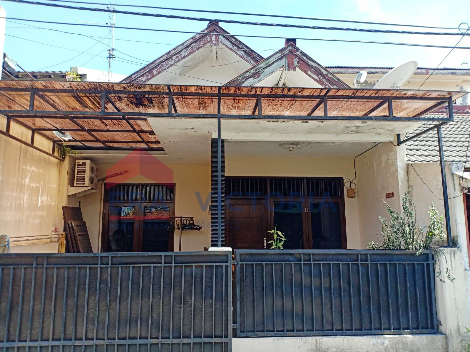 Jual Rumah Minimalis, Padat Penduduk, Area Danau-Danau, Dekat UM