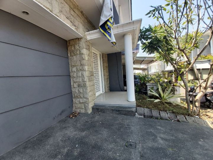 Thumbnail: Rumah Town House Di Perumahan Elit Area Dieng Dekat My Little Island