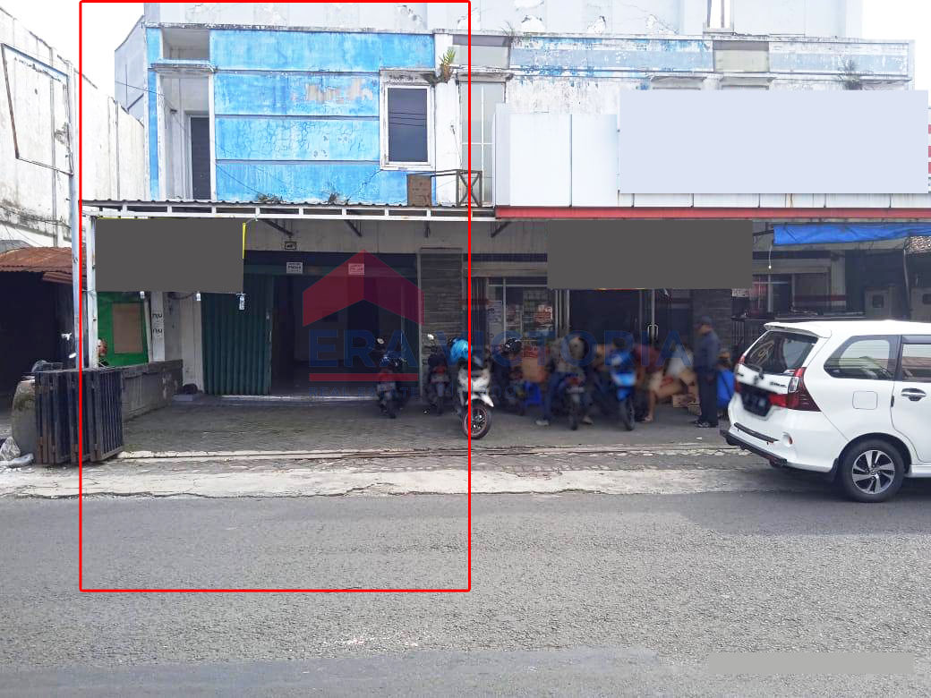 Ruko 2 Lantai Di Kawasan Bondowoso, Area Bisnis Dan Kuliner, Ex Toko Sepeda