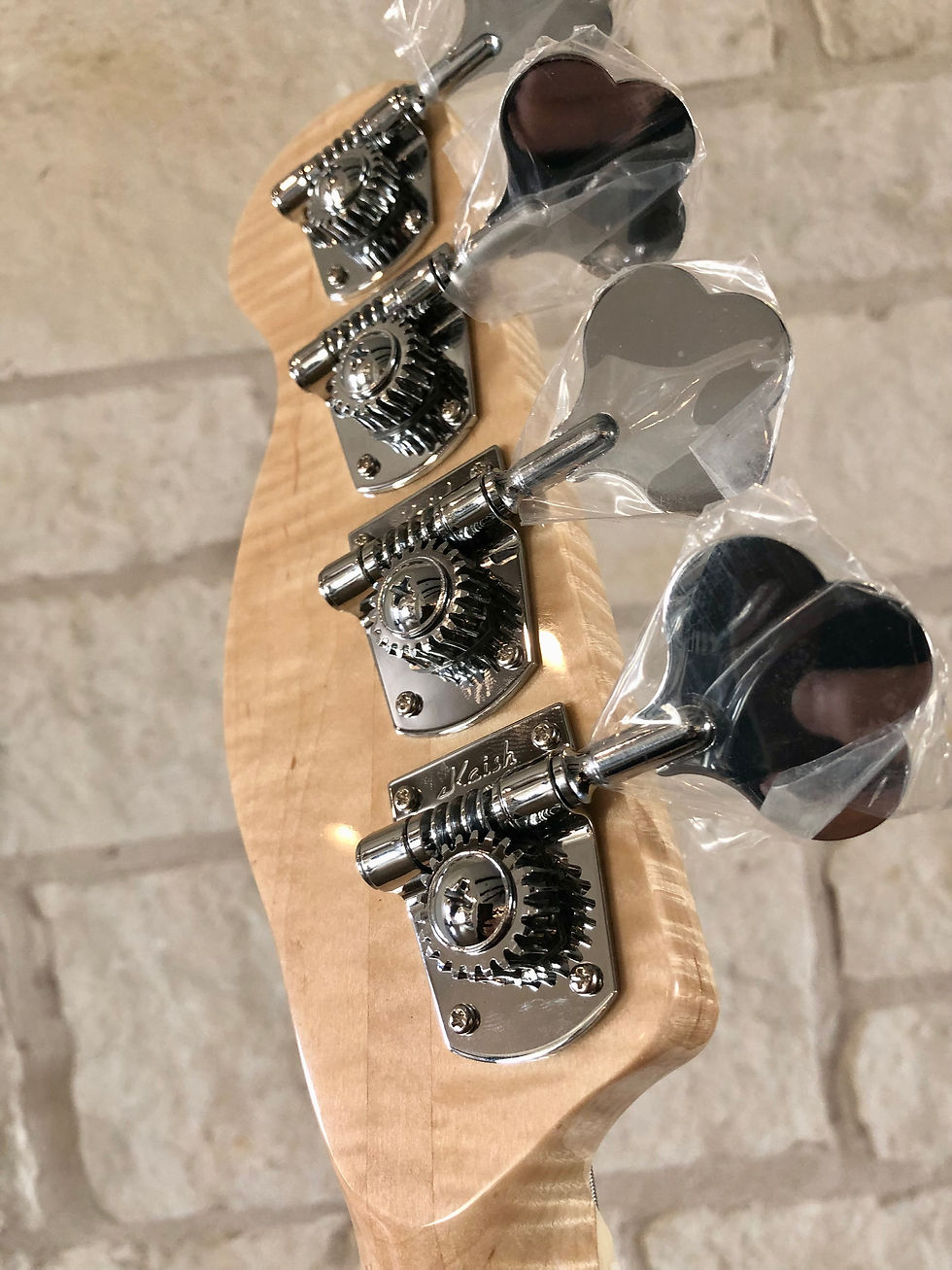 Thumbnail: CustomBuild SGBass  - Aged White