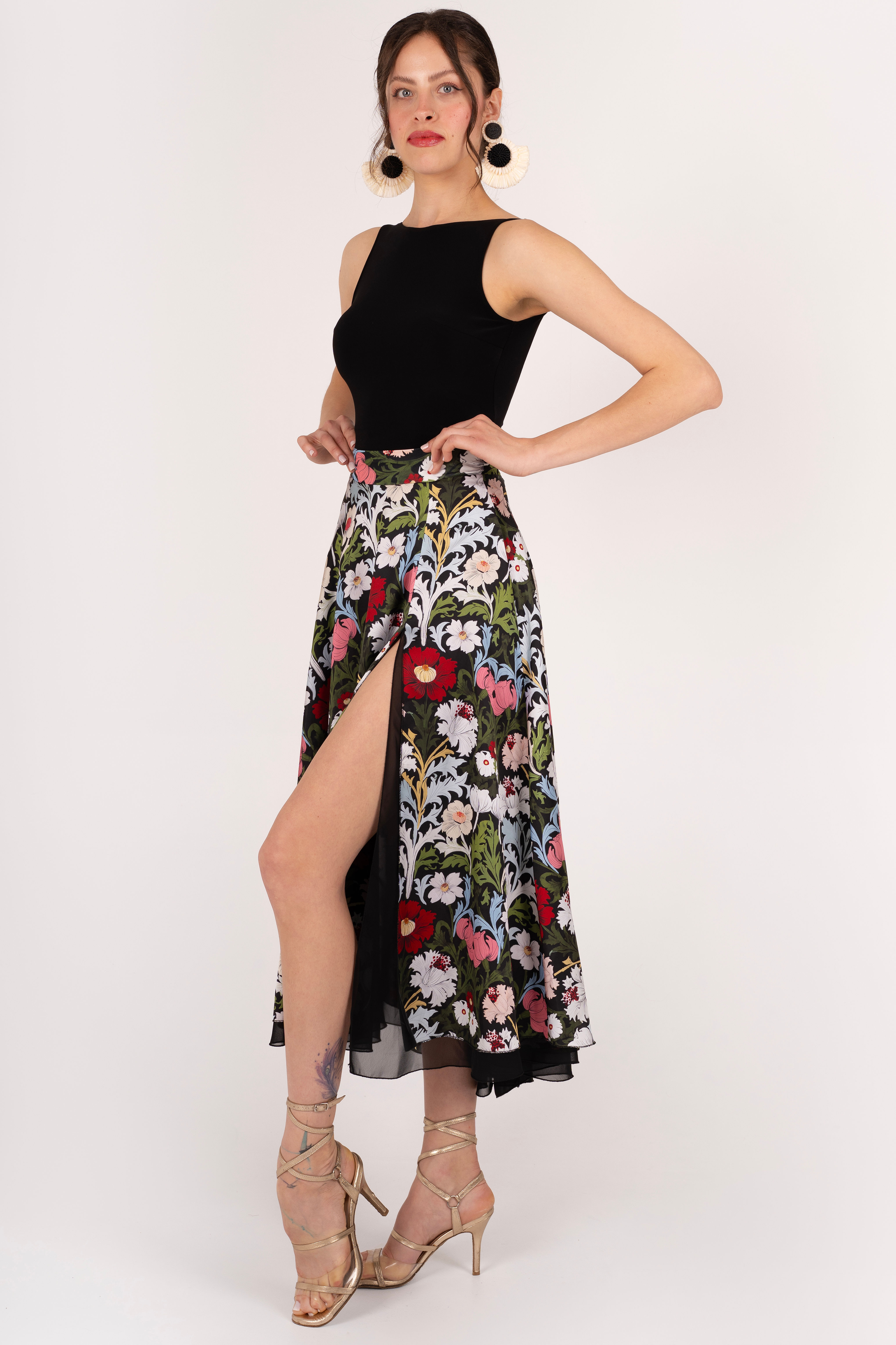 Si Uniq Satin Circle Skirt & Openback Top Tango Set