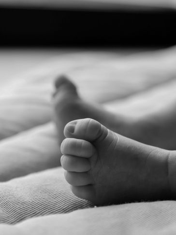 www.gwen-photographe.fr 
Photographe bébé enfant grossesse famille Ussel Corrèze