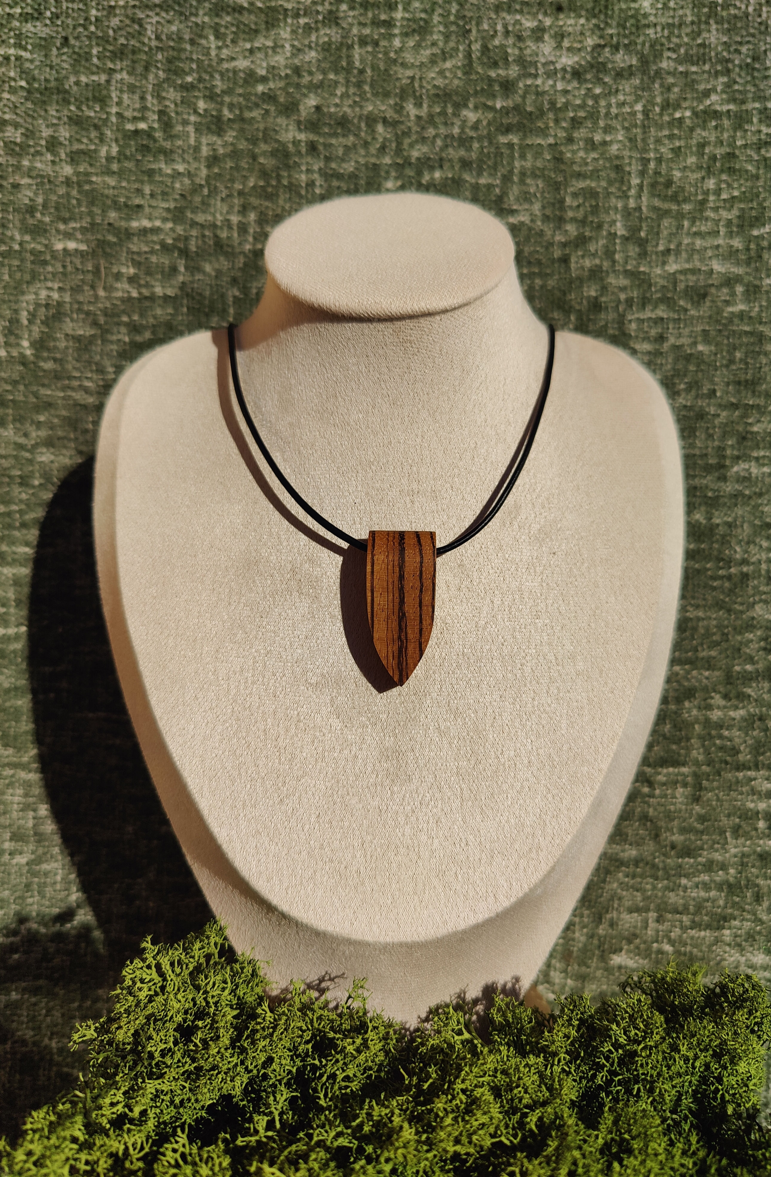 Halskette Aegis - Zebrano - Kollektion Elementar