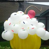 cupcake balloon art design
