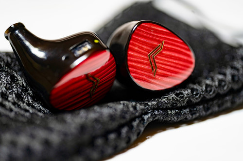 イヤホン Aur Audio Astra&Atlas AURA｜Astell&Kern