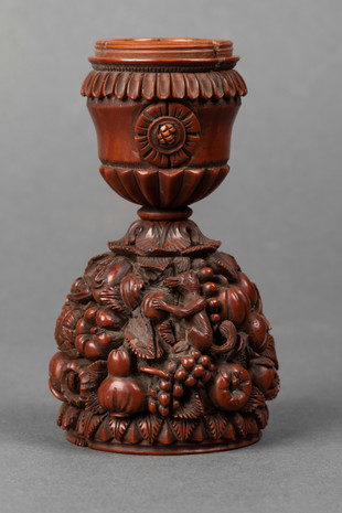 Bougeoir de voyage en buis sculpté – XVIIIe siècle