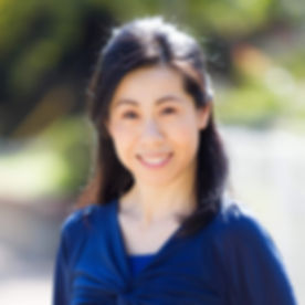 青山 真利子 .jpeg