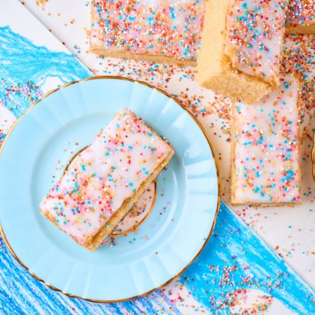 school tray cakes for coffee shops