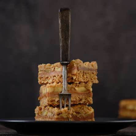 Thumbnail: toffee apple crumble in cafe