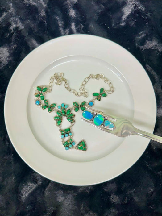 jewelry_promo_pic.jpg
