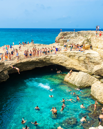 Grotta della Poesia cave, Salento