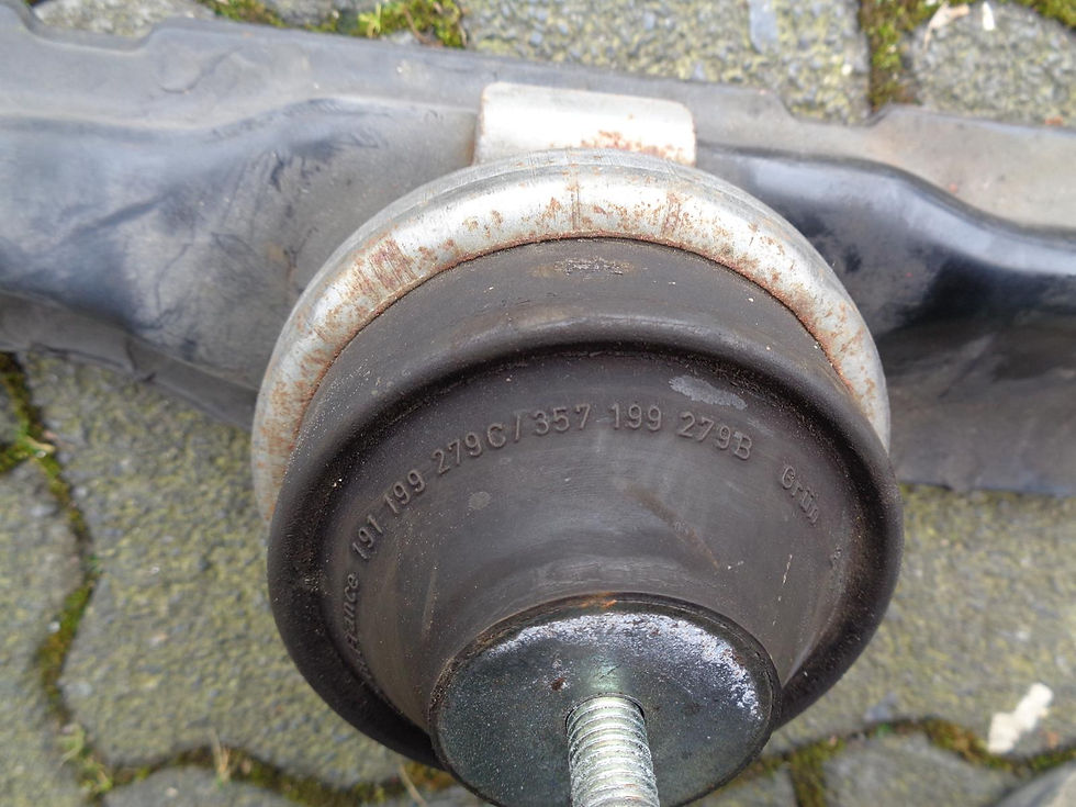 Miniaturbild: GOLF 2 QUERTRAVERSE HALTER MOTOR TRÄGER MOTORTRÄGER VORNE 191199201