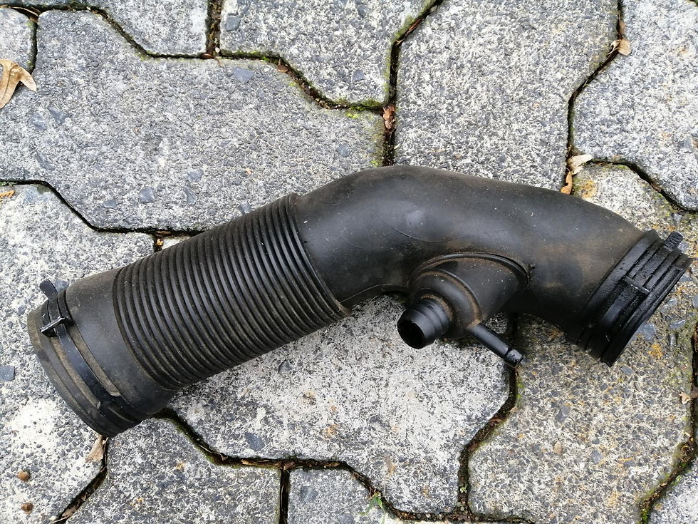 Miniaturbild: ANSAUGSCHLAUCH GOLF 3 VENTO 1.6 AFT AKS 1H0129684C 101PS LUFTFILTER SCHLAUCH CAB