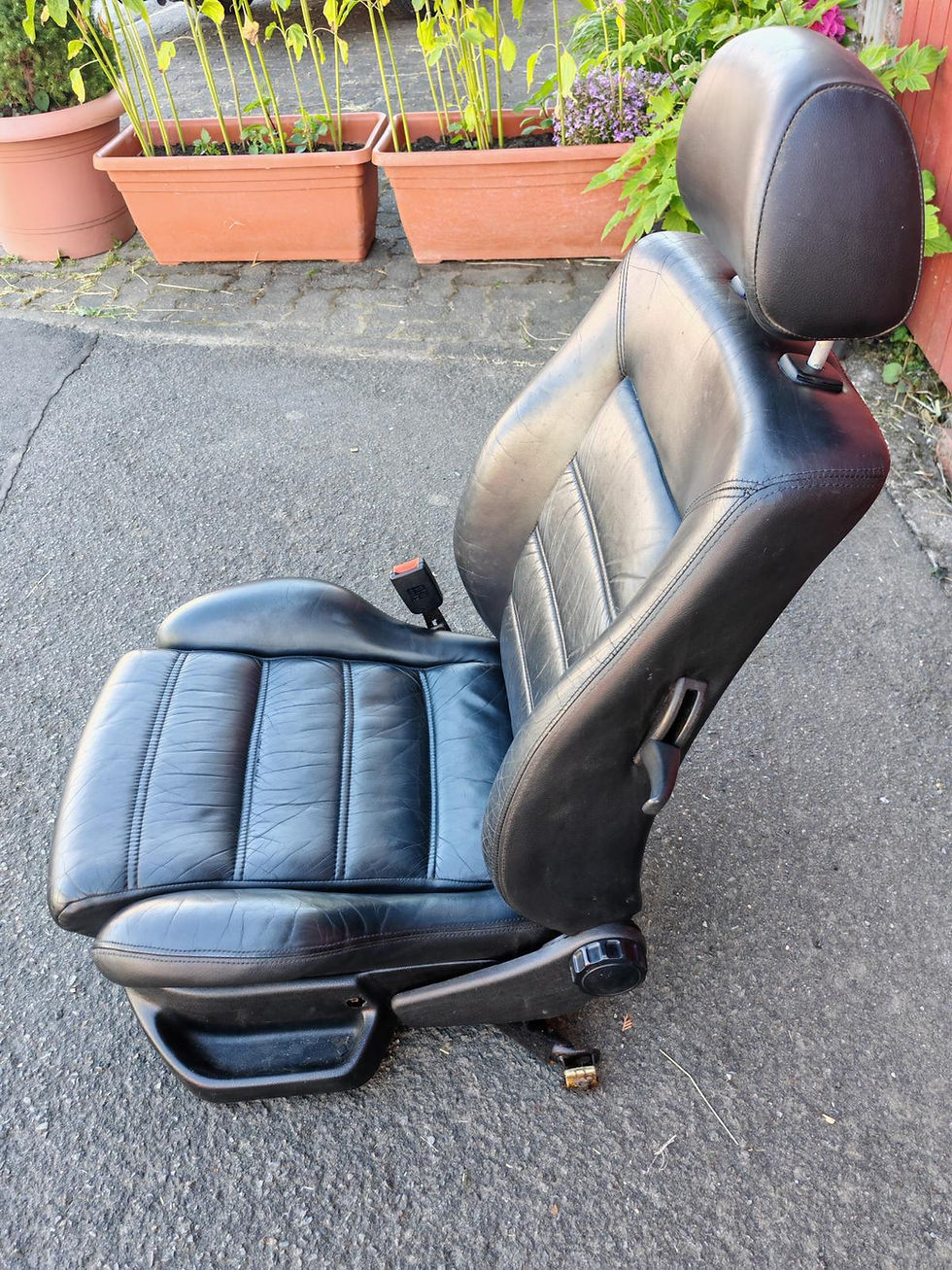 Miniaturbild: GOLF 3 LEDER FAHRERSITZ LEDER SCHWARZ FAHRER SITZ FAHRERSEITE VR6 GTI