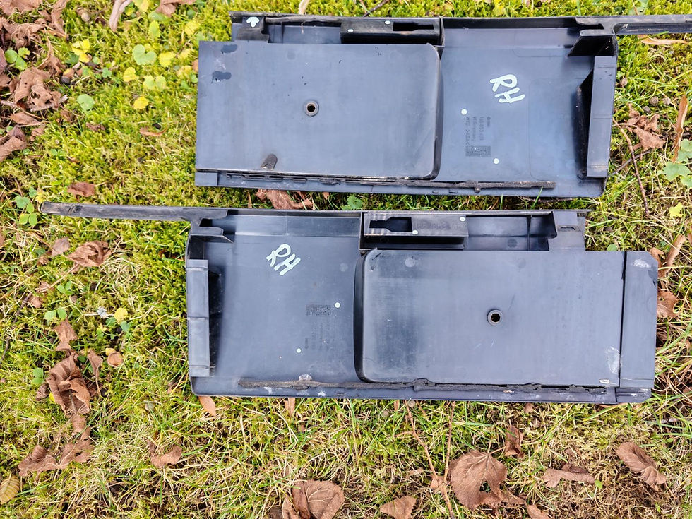 Miniaturbild: JETTA 2 KENNZEICHEN BLENDE VERKLEIDUNG SCHMAL SELTEN FACELIFT HECKKLAPPE