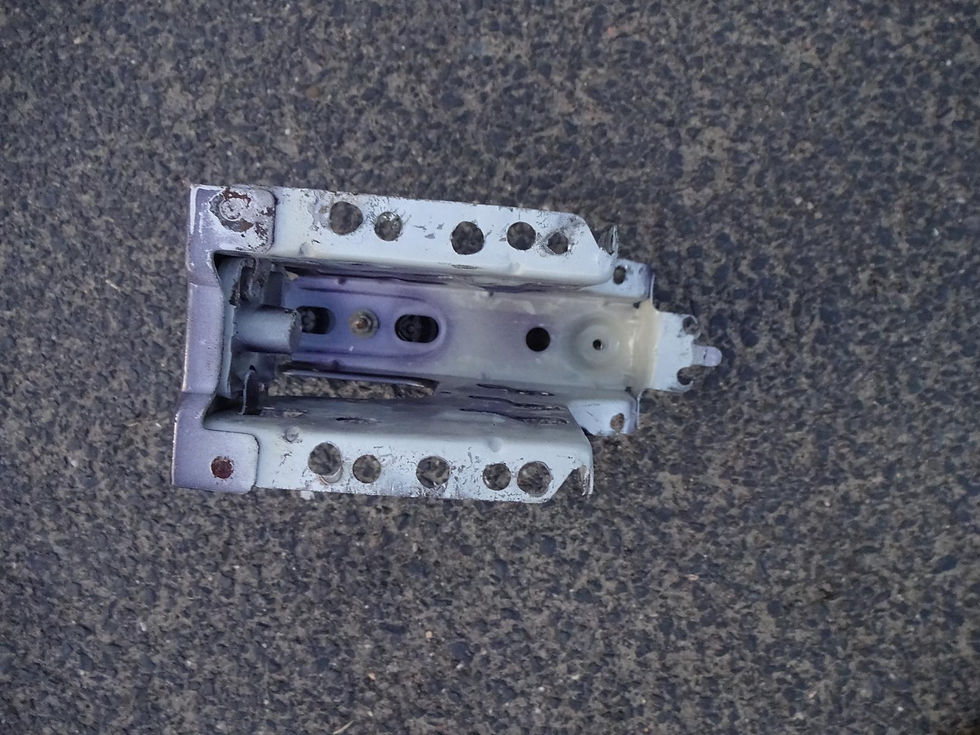 Miniaturbild: GOLF 3 VENTO STOßSTANGEN HALTER AUFNAHME VORNE LINKS KAROSSERIETEIL