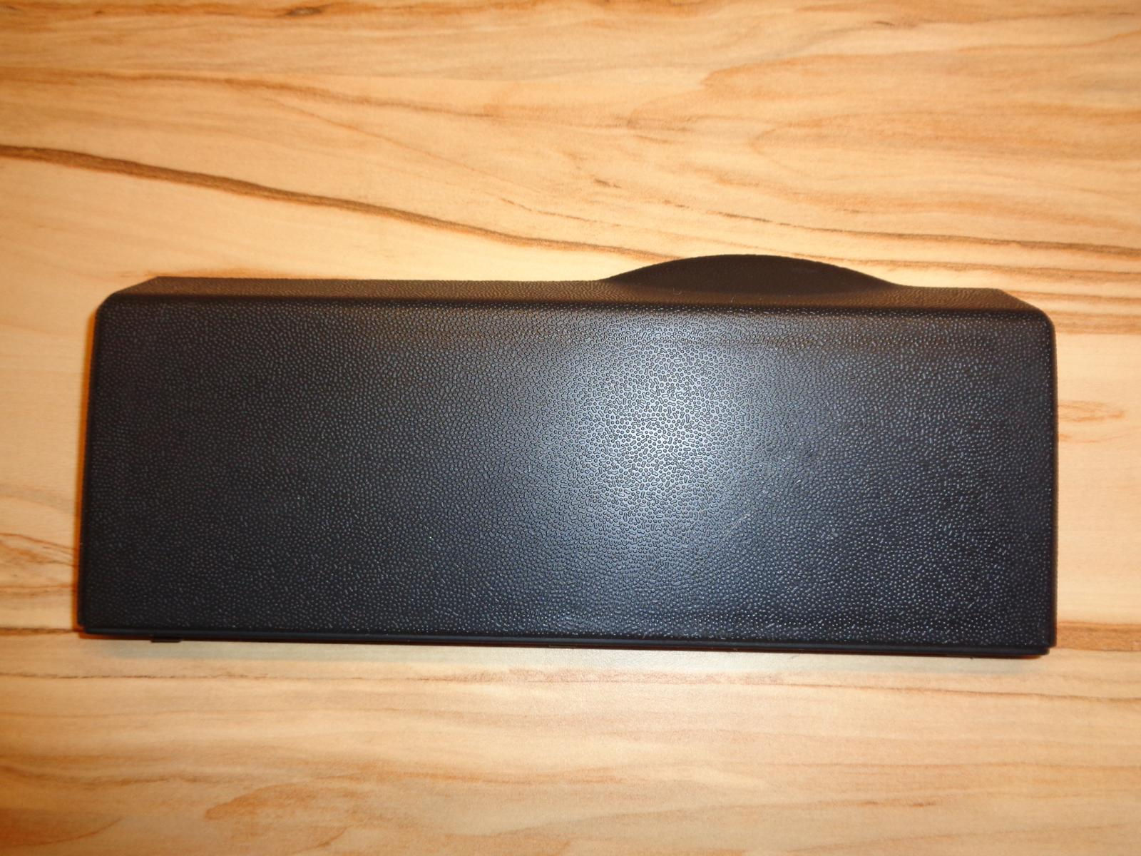 Original VW Golf 3 Abdeckkappe Für Anhängerkupplung Hinten 1H6807395 B41