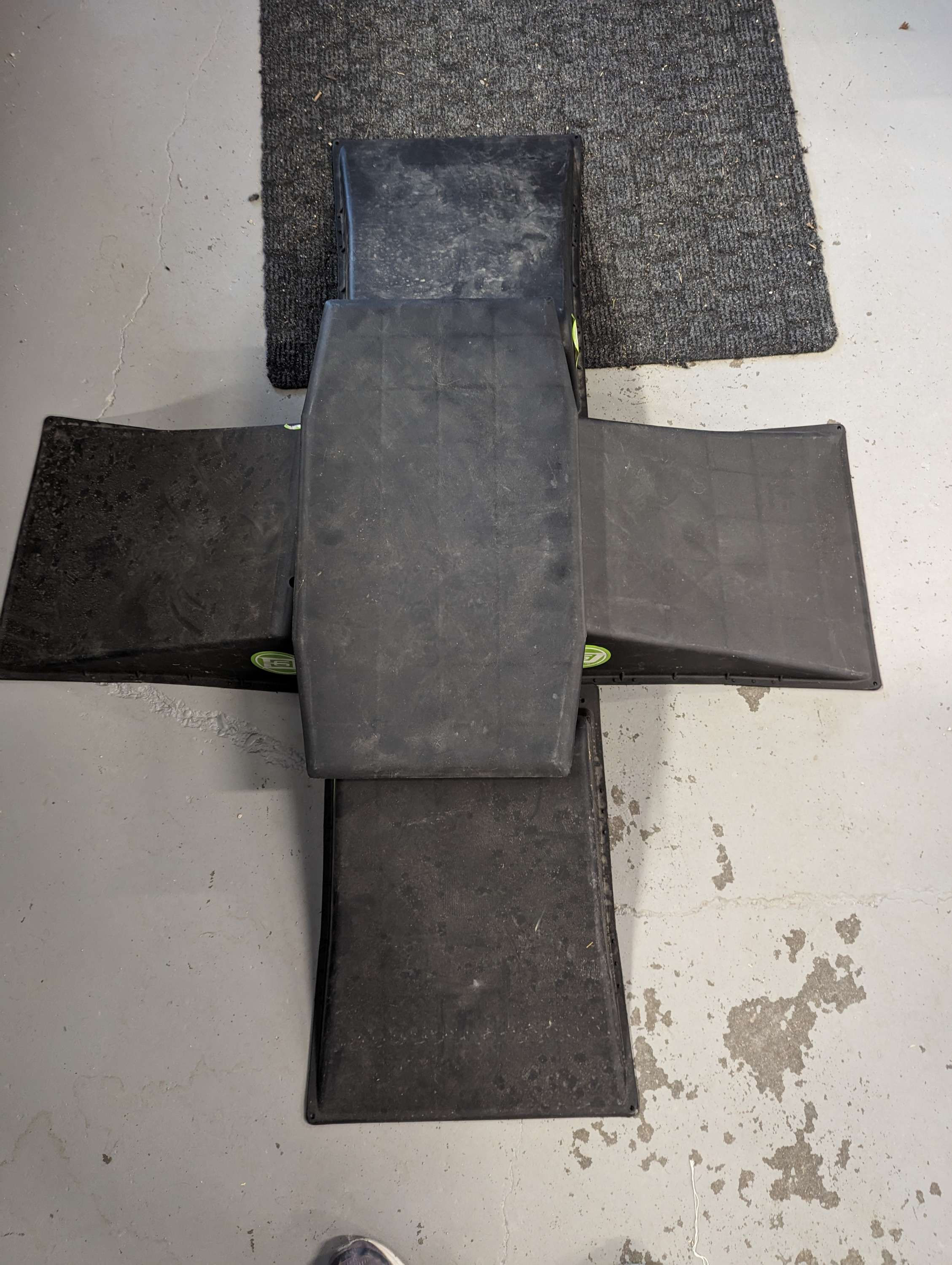 D6 sports 4 mini ramps with fun box 