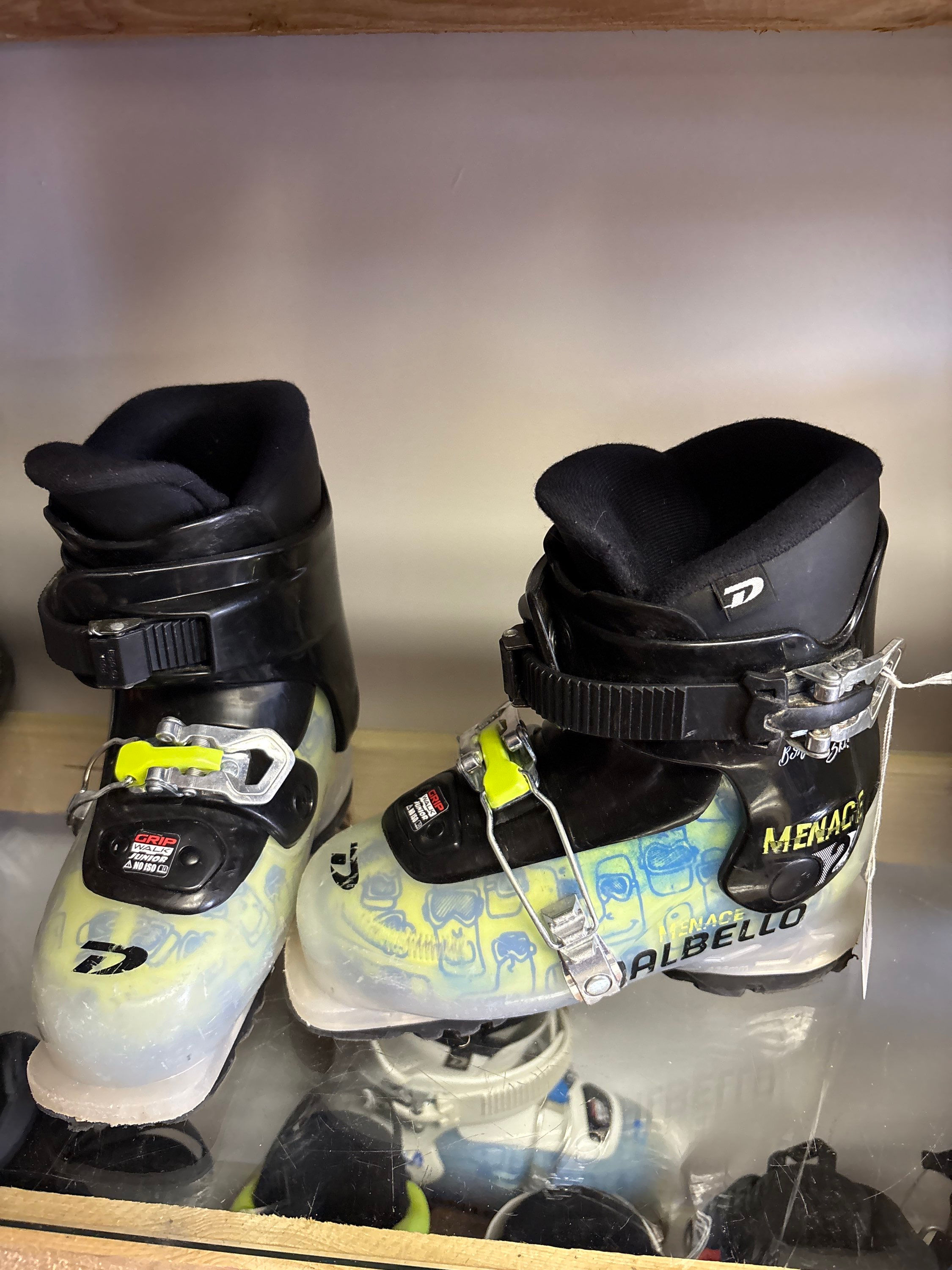 Dalbello Menance 2 ski boots size 19.5