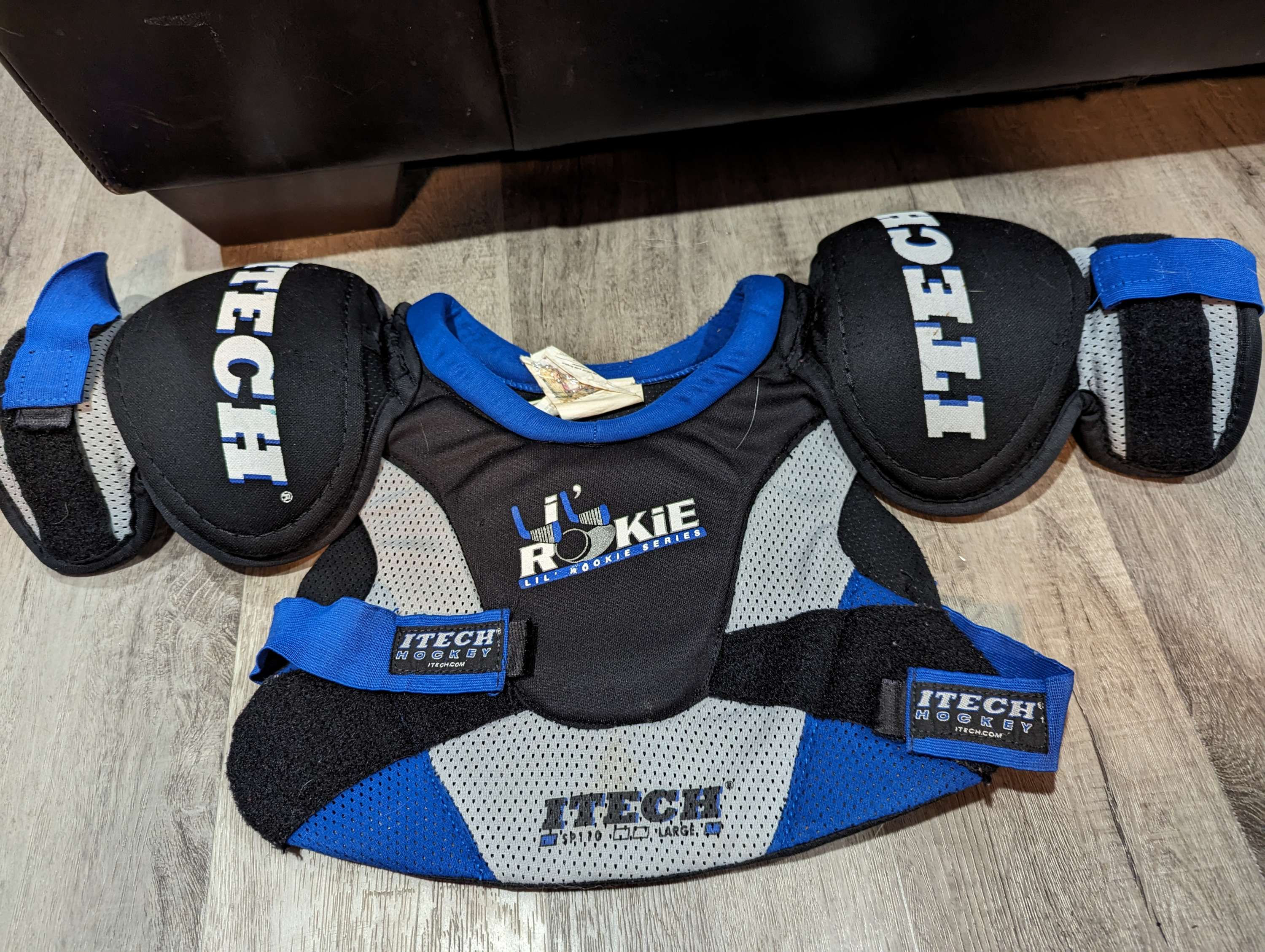 Itech Lil Rookie SP110 jr large shoulder pads 