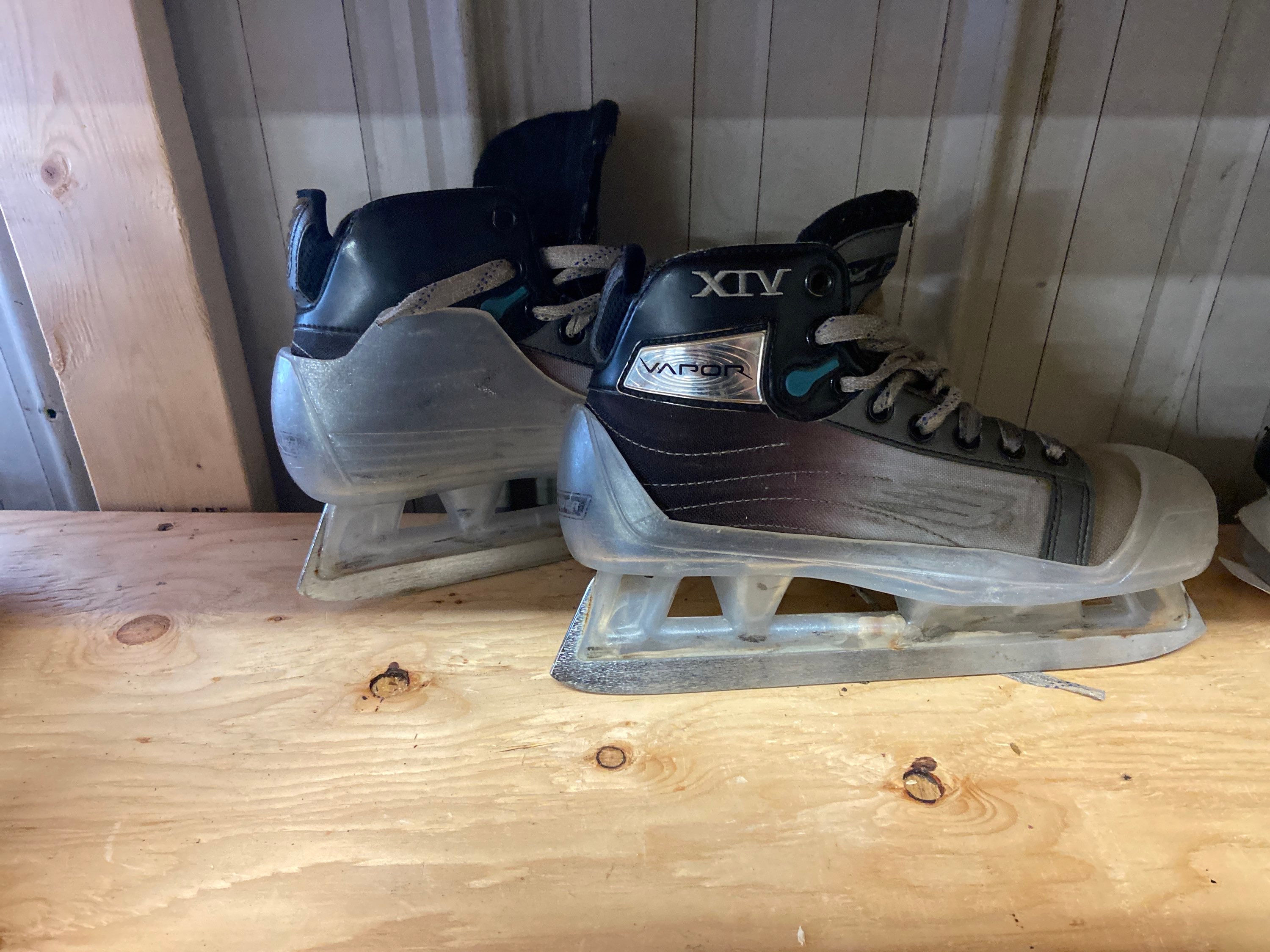 Bauer Vapor xiv goalie skates size 3ee