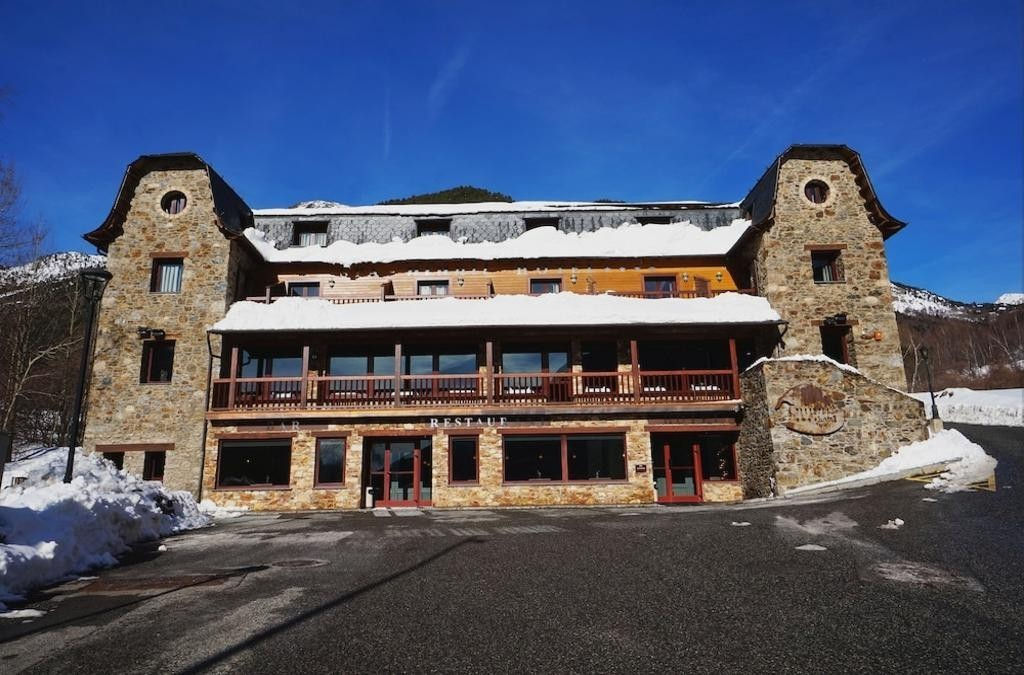 Plan Romántico en un encantador hotel 4* en Andorra con Spa (Precio por persona)