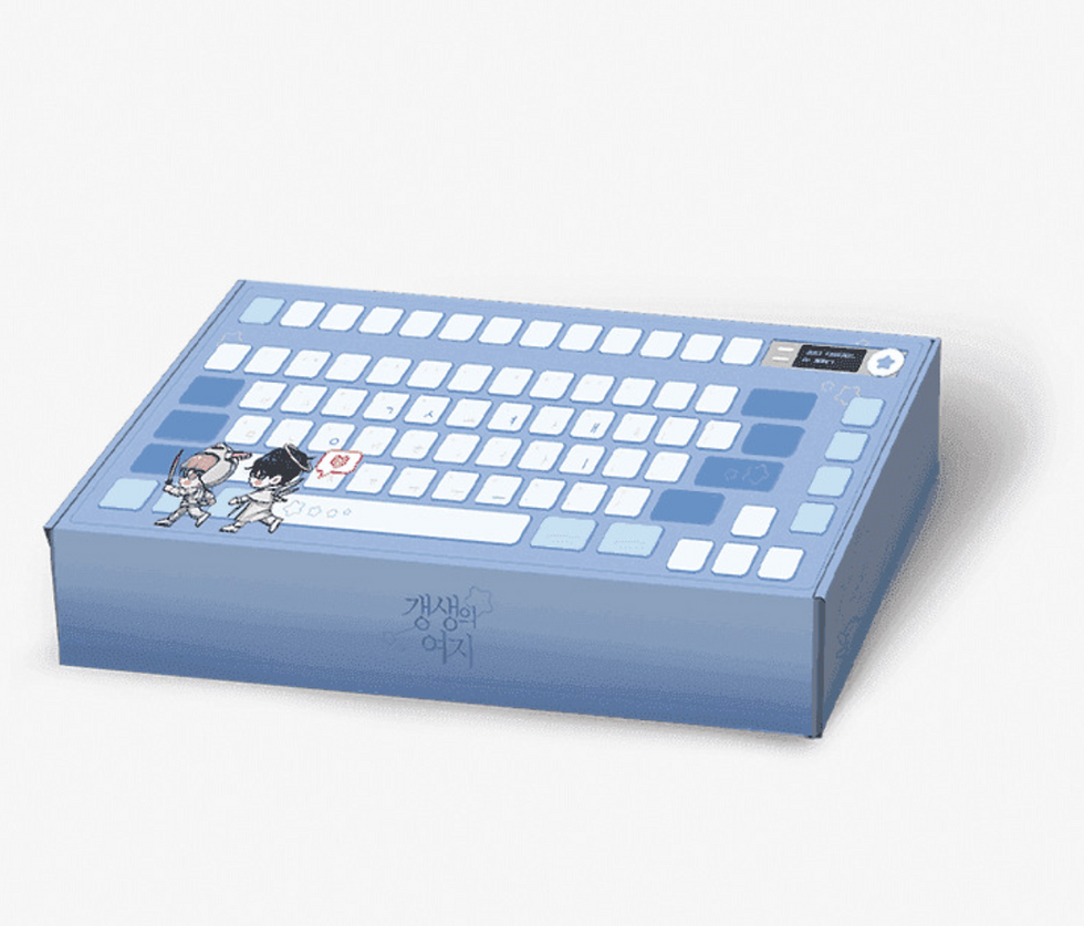 Thumbnail: [PRE-ORDER] Friend or Faux Manhwa Manhwa Merch