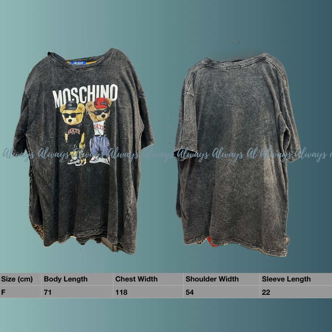 Trendy oversized T-shirt with creative cartoon print