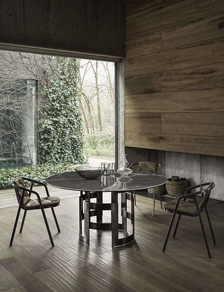 NEW TABLE | ネオ・ダ・ヴィンチ 公式サイト