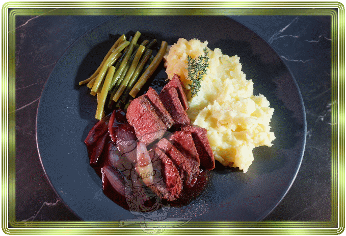 Rinderfilet mit Rotweinsauce.gif
