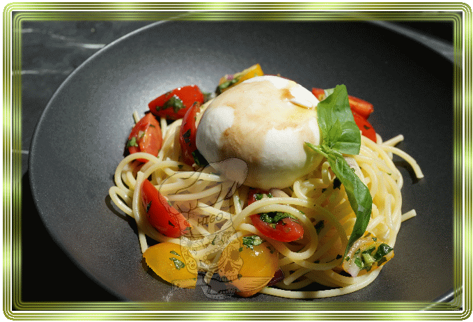 Pasta Burrata.gif