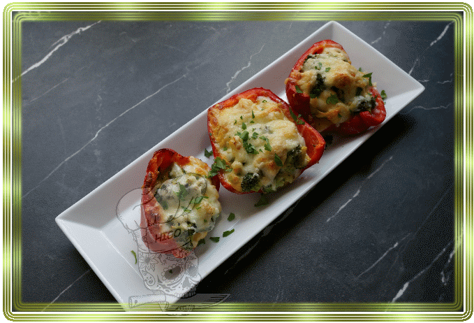 gebackene Paprika mit Käse-Hühnchen.gif