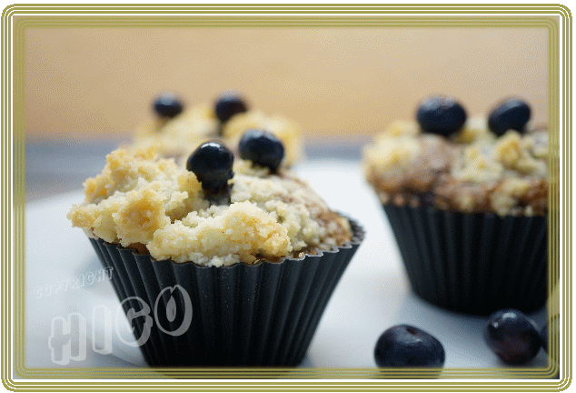 blaubeer-streusel-muffin2.gif