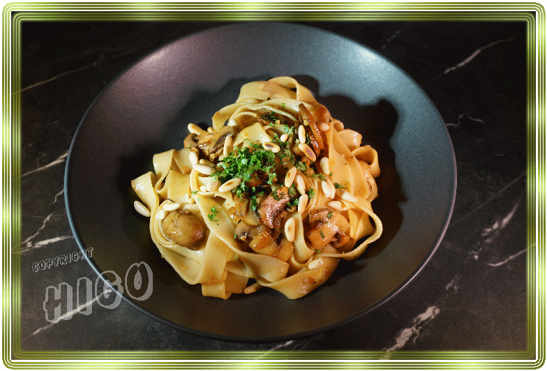 Pilz-Pfanne-Fettuccini.gif