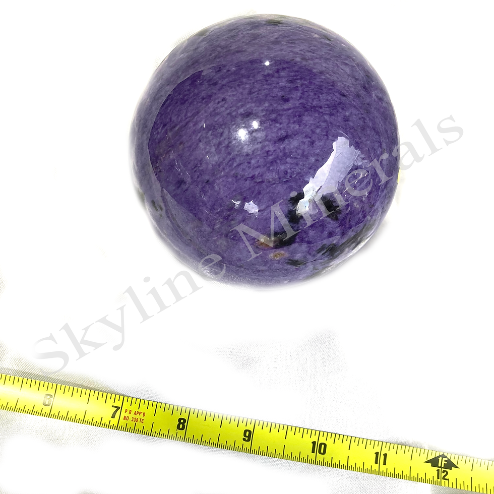 Charoite sphere AA 1,4 kg (2) 1.png