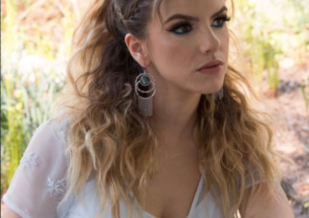 In honor to Cindy Elliot. We will miss you forever and always. Your work was amazing.