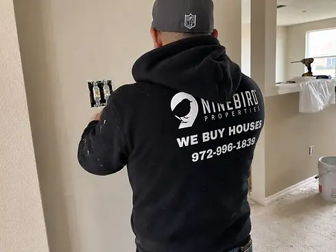 Sellers Mark Helps