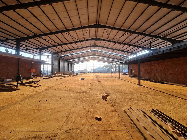 30m span steel structure with mezzanine.jpg