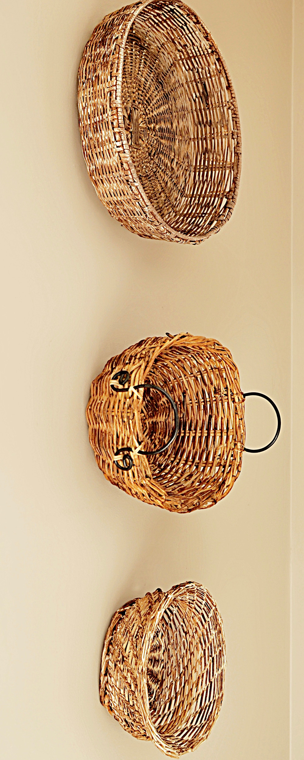 Thrifty Baskets with Farmhouse Style!