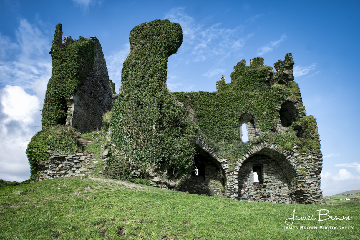 Ballycarbery Castle