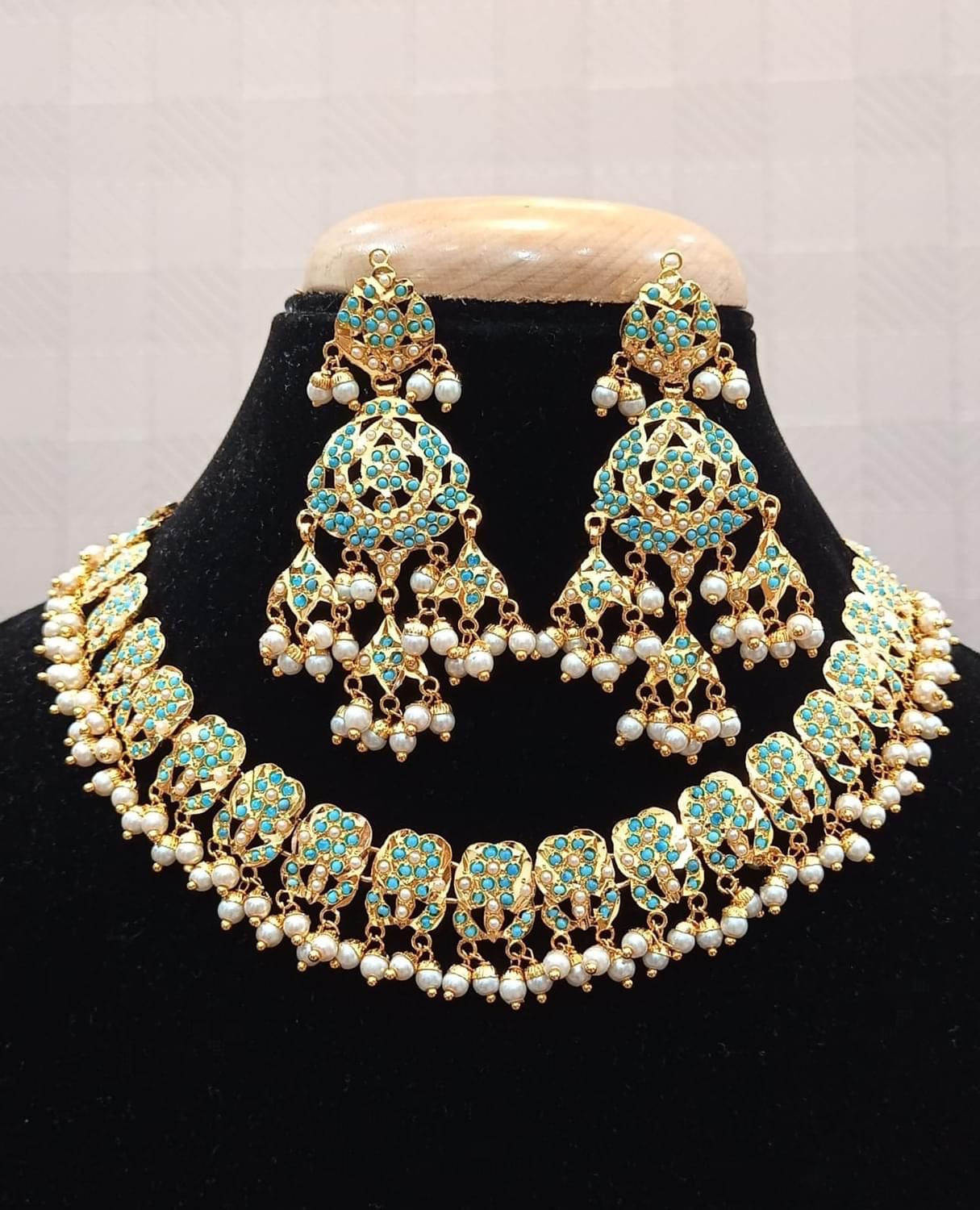 Firoza jadau chokar necklace set with earrings