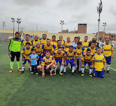 Equipo Dínamo.jpg master 2.jpg